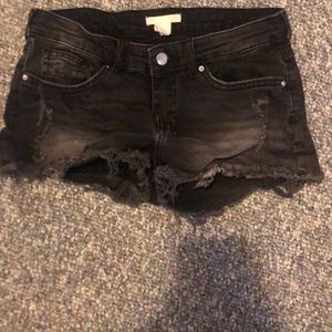 Woman’s cut off shorts